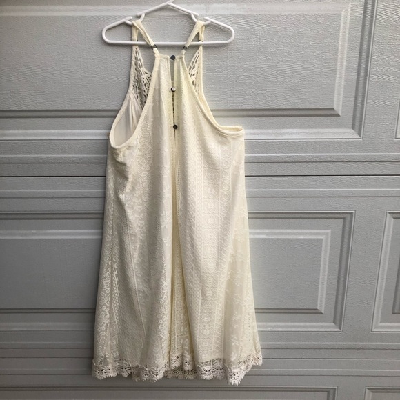 Egg White Lace Dress - Picture 3 of 3